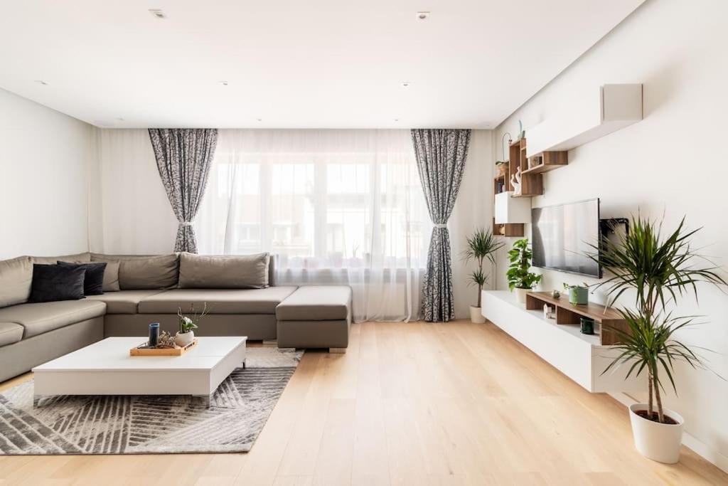 European Heart 2-Bedroom Flat. บรัสเซลส์ ภายนอก รูปภาพ
